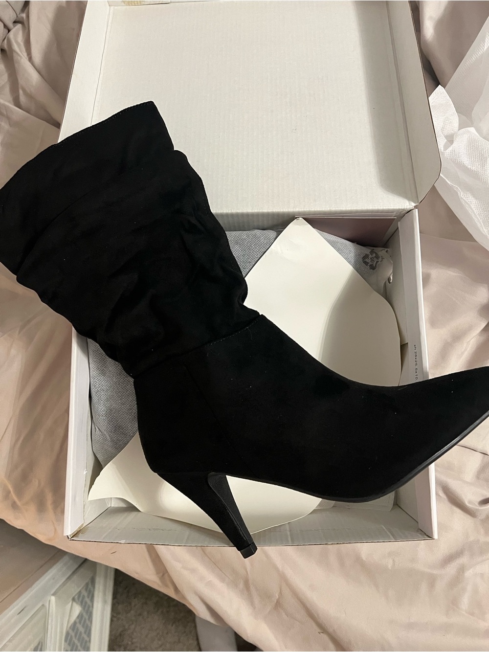 Dream Pairs Black Pointed-Toe Mid-Calf Heeled Boots